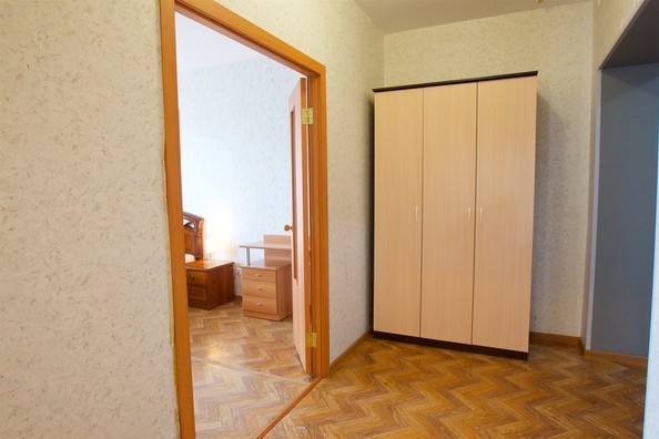 
  Сдам посуточно в аренду 1-комнатную квартиру, 50 м², Красноярск

. Фото 9.
