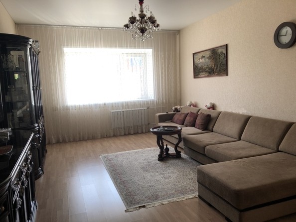 
   Продам 3-комнатную, 103.8 м², Елены Стасовой ул, 19

. Фото 15.
