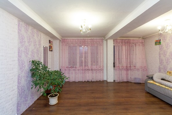 
   Продам 3-комнатную, 80 м², Ульяновский пр-кт, 30

. Фото 2.