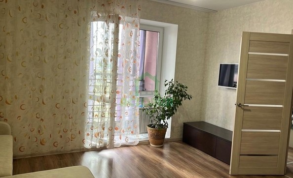 
   Продам 1-комнатную, 44.1 м², Петра Ломако ул, 4

. Фото 5.