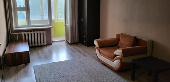 
   Продам 1-комнатную, 43 м², Чернышевского ул, 106

. Фото 2.