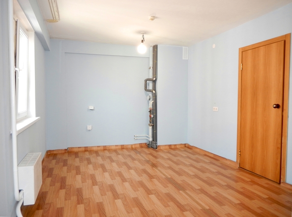 
   Продам 2-комнатную, 56 м², Судостроительная ул, 25а

. Фото 5.