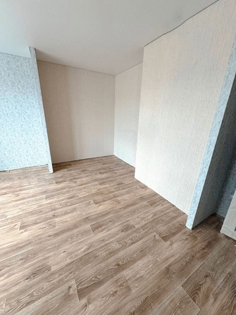 
   Продам 2-комнатную, 54 м², 60 лет образования СССР пр-кт, 54

. Фото 3.