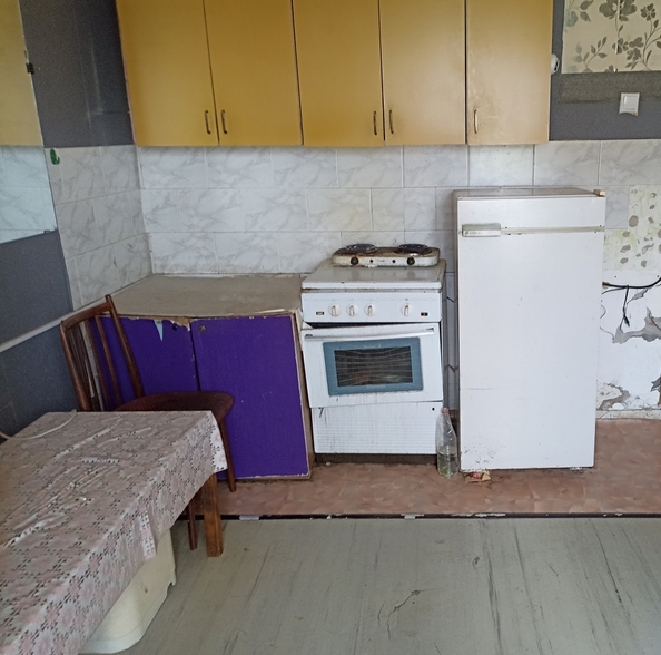 
   Продам секционку, 12.4 м², Ленинского Комсомола ул, 1

. Фото 3.