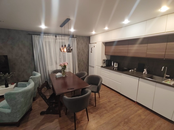 
   Продам 3-комнатную, 59 м², Лесников ул, 27

. Фото 3.