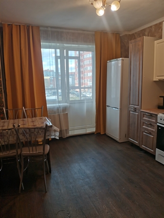 
  Сдам в аренду 2-комнатную квартиру, 70 м², Красноярск

. Фото 4.