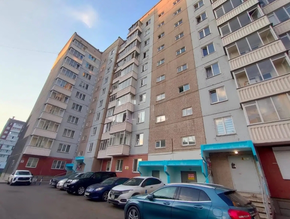 
   Продам 1-комнатную, 32 м², Батурина ул, 5д

. Фото 1.