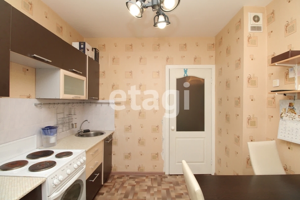 
   Продам 1-комнатную, 40.3 м², Мартынова ул, 37

. Фото 8.