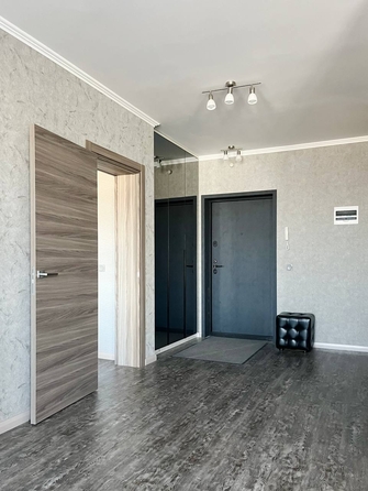 
   Продам 4-комнатную, 108 м², Алексеева ул, 34

. Фото 2.