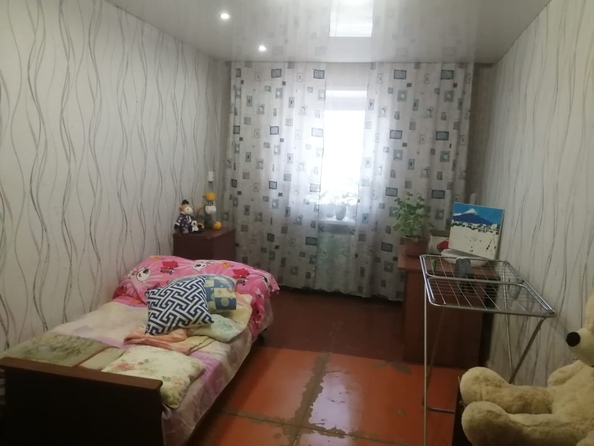 
   Продам 3-комнатную, 63.4 м², Глинки ул, 8

. Фото 2.