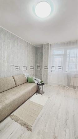 
   Продам 1-комнатную, 33.6 м², Киренского ул, 2и

. Фото 2.