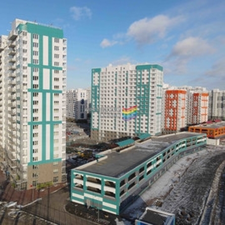 
   Продам 4-комнатную, 96.5 м², Лесников ул, 49

. Фото 1.