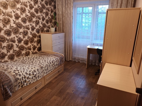 
   Продам 4-комнатную, 82 м², Взлетная ул, 36

. Фото 11.