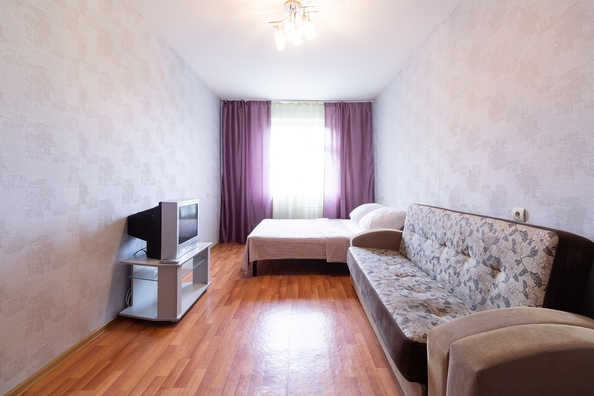 
  Сдается посуточно 1-комн. квартира, 33 м², 3 Августа ул, д. 20а
. Фото 2.