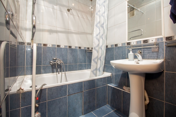 
   Продам 2-комнатную, 55.1 м², Парижской Коммуны ул, 42а

. Фото 13.