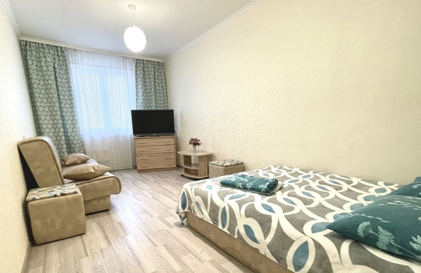 
  Сдам в аренду 2-комнатную квартиру, 50 м², Красноярск

. Фото 1.