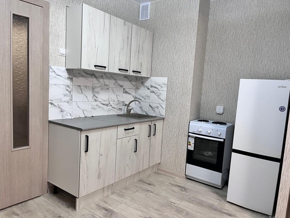 
  Сдам в аренду студию, 32 м², Красноярск

. Фото 1.
