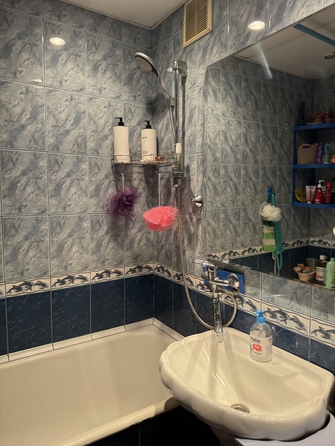 
   Продам 3-комнатную, 59 м², Алеши Тимошенкова ул, 183

. Фото 9.