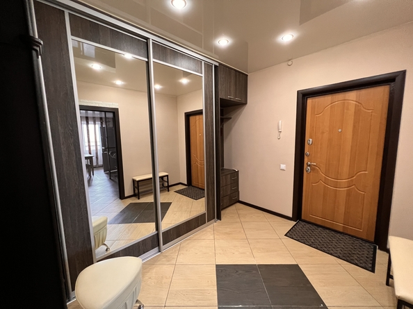
   Продам 2-комнатную, 67.1 м², Норильская ул, 4к

. Фото 1.
