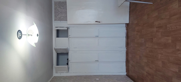 
   Продам 2-комнатную, 44 м², Попова ул, 10а

. Фото 2.