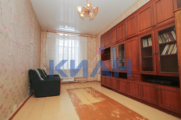 
  Продам 3-комн. квартиру, 80 м², Малиновского ул, д. 8
. Фото 11.