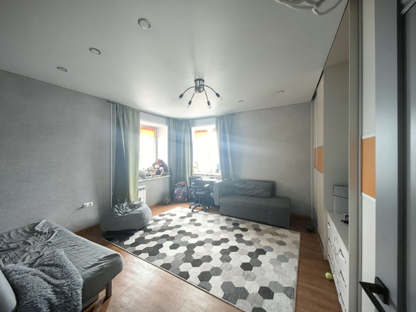 
  Продам 2-комн. квартиру, 77 м², Судостроительная ул, д. 86
. Фото 3.