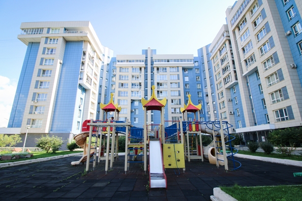 
  Продам 3-комн. квартиру, 126 м², Авиаторов ул, д. 39
. Фото 1.