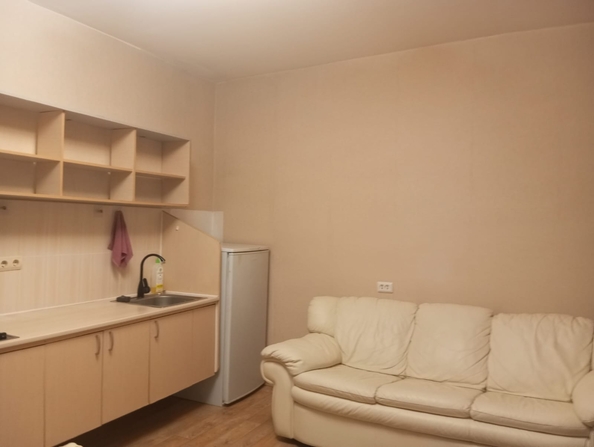 
  Сдам 1-комн. квартиру, 55 м², Авиаторов ул, д. 62
. Фото 3.