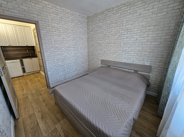 
  Продается 1-комн. квартира, 41 м², Линейная ул, д. 76
. Фото 2.