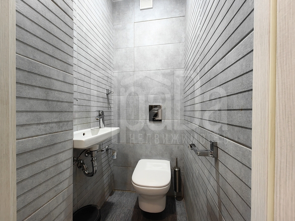 
  Продам 3-комн. квартиру, 70 м², Караульная ул, д. 40
. Фото 24.