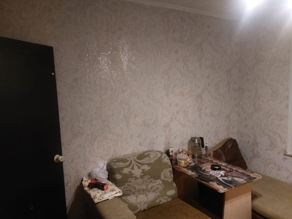 
  Продам 4-комн. квартиру 100 м². Фото 8.