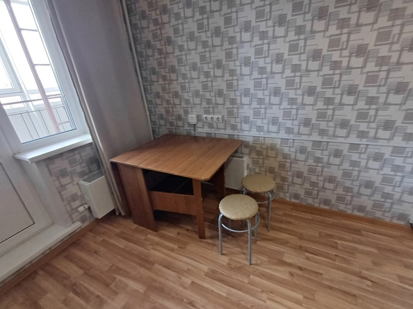 
  Сдам 1-комн. квартиру 38 м². Фото 4.