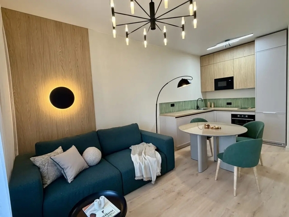 
  Продается 2-комн. квартира 60 м², в ЖК Метрополис. Фото 12.