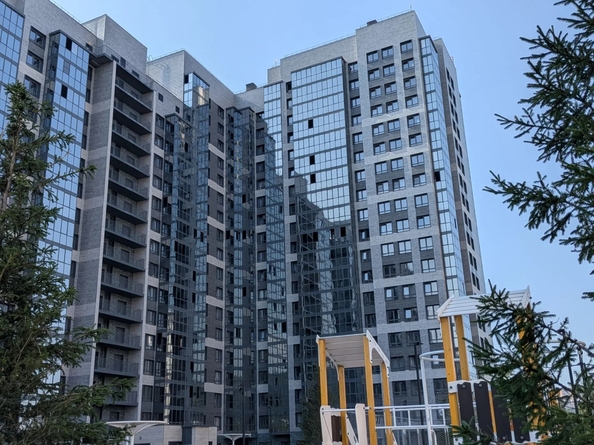 
  Сдам посуточно 1-комн. квартиру 39 м². Фото 1.