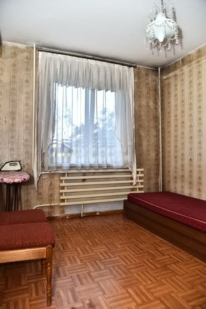 
   Продам 3-комнатную, 63.5 м², Льнокомбинат ул, 68/1

. Фото 14.