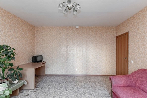 
   Продам 3-комнатную, 72 м², Сергея Семенова ул, 7

. Фото 1.