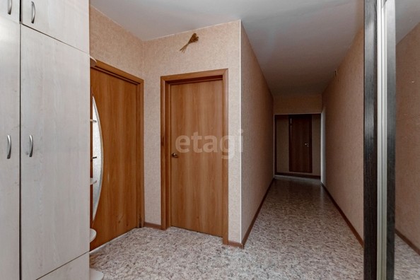 
   Продам 3-комнатную, 72 м², Сергея Семенова ул, 7

. Фото 5.