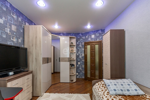 
   Продам 2-комнатную, 63 м², Геодезическая 2-я ул, 45А

. Фото 4.