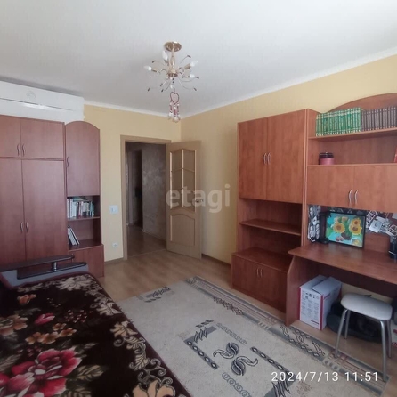 
   Продам 3-комнатную, 68 м², Взлетная ул, 45В

. Фото 1.