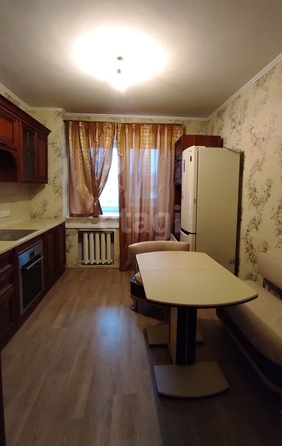 
   Продам 5-комнатную, 178.4 м², Молодежная ул, 62Б

. Фото 2.