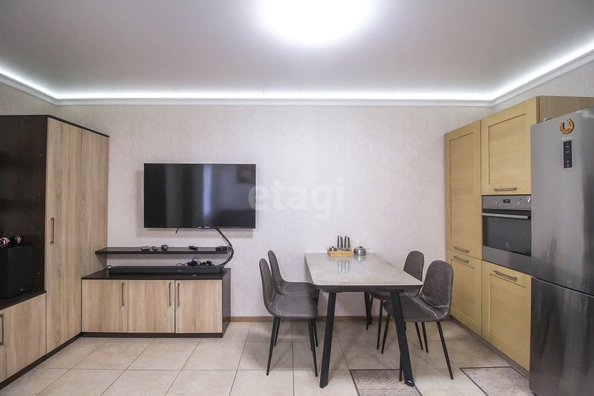 
   Продам 4-комнатную, 100 м², Новгородская ул, 26

. Фото 3.