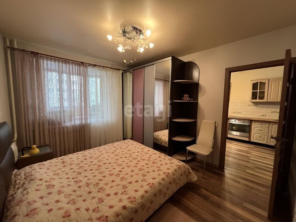 
   Продам 4-комнатную, 100 м², Новгородская ул, 26

. Фото 4.