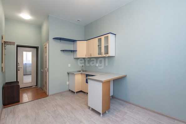 
   Продам 1-комнатную, 15.7 м², Коммунаров пр-кт, 120Д

. Фото 5.