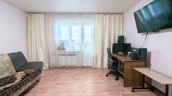 
   Продам 3-комнатную, 79.4 м², Павловский тракт, 303А

. Фото 2.