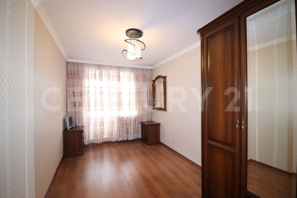 
   Продам 4-комнатную, 71.9 м², Советской Армии ул, 48В

. Фото 4.