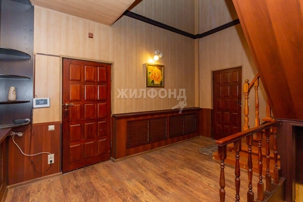 
   Продам дом, 250 м², Барнаул

. Фото 2.