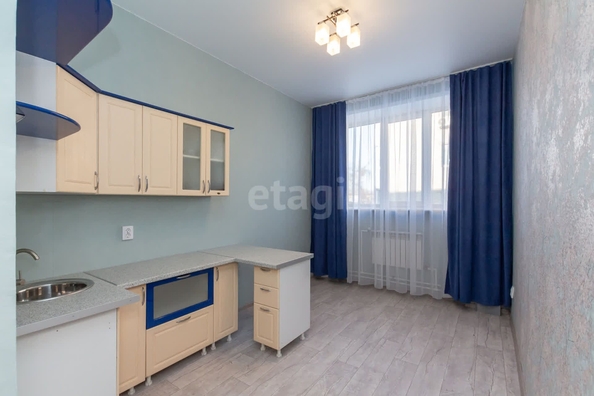 
   Продам 1-комнатную, 15.7 м², Коммунаров пр-кт, 120Д

. Фото 10.