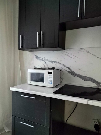 
  Сдается 1-комн. квартира, 35 м², Христенко ул, д. 3
. Фото 2.