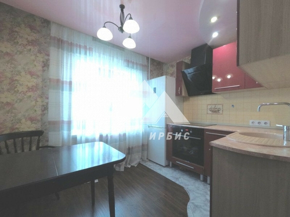 
  Продается 2-комн. квартира, 49.7 м², Гущина/Попова ул, д. 171
. Фото 5.