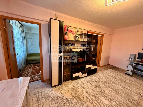 
  Продается 3-комн. квартира, 48.2 м², Алтайская ул, д. 41
. Фото 2.